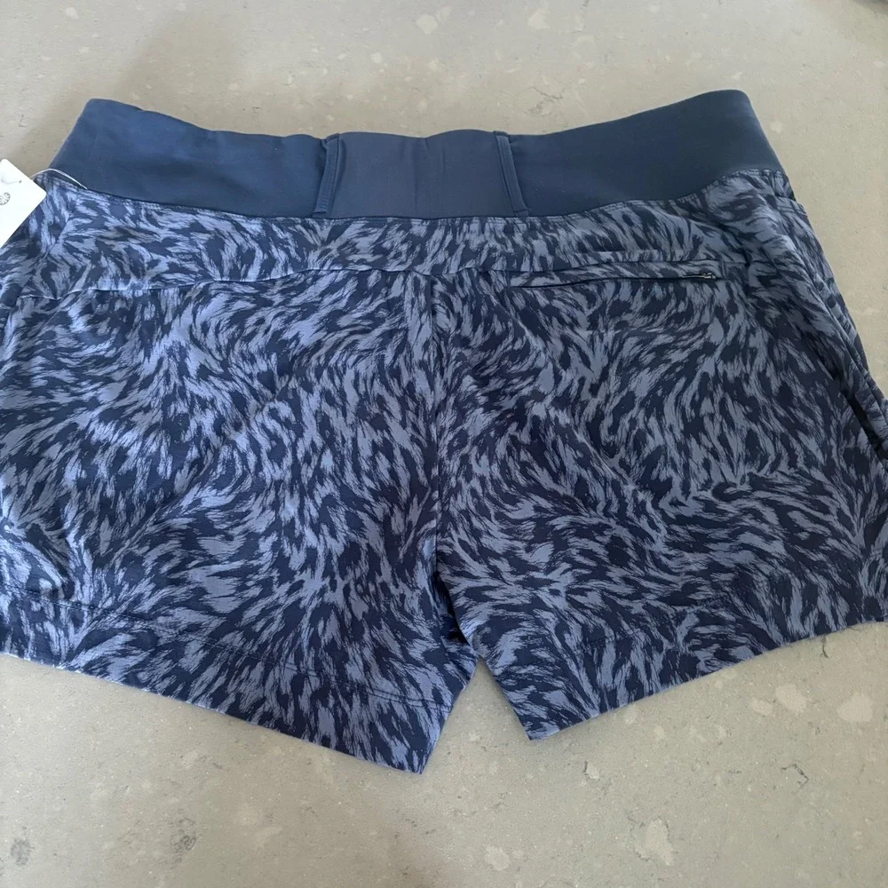 NEW Athleta Womens 20 Trekkie North Printed Short Blue‎ Ripstop Hike Camp Trail